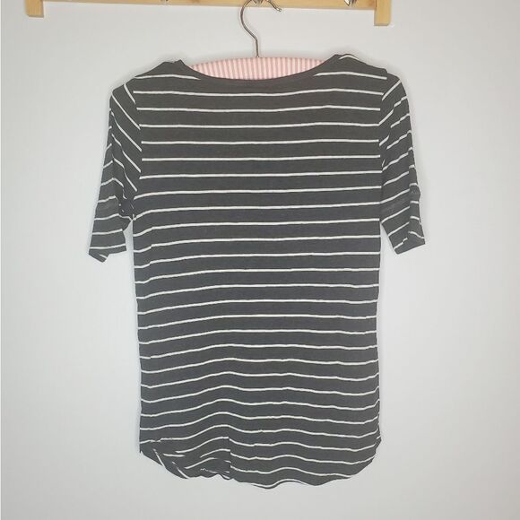 H&M Basic XS Dark Gray White Striped T Shirt Gothic Everyday - Picture 2 of 5